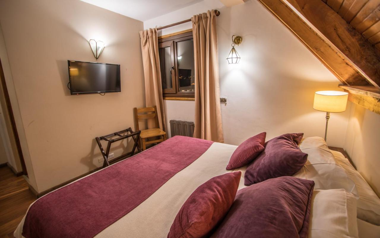 Tunqueley Hotel San Martin de los Andes Bagian luar foto