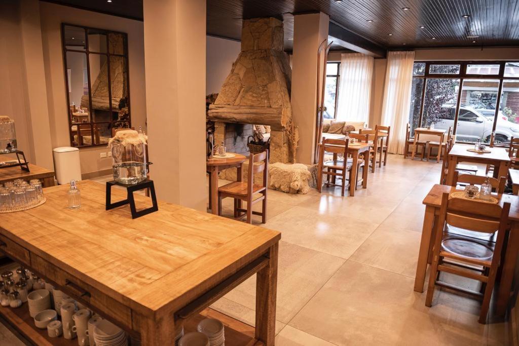 Tunqueley Hotel San Martin de los Andes Bagian luar foto