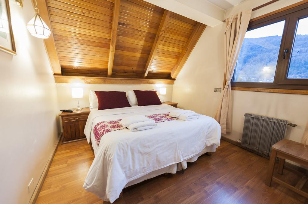 Tunqueley Hotel San Martin de los Andes Bagian luar foto